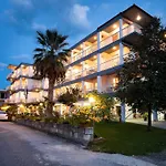Zoe Seaside Apartment