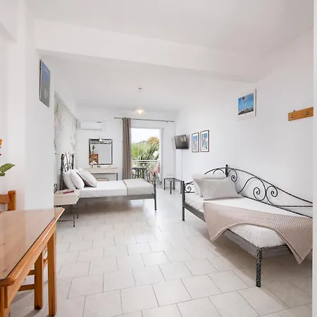 Zoe Seaside Apartment